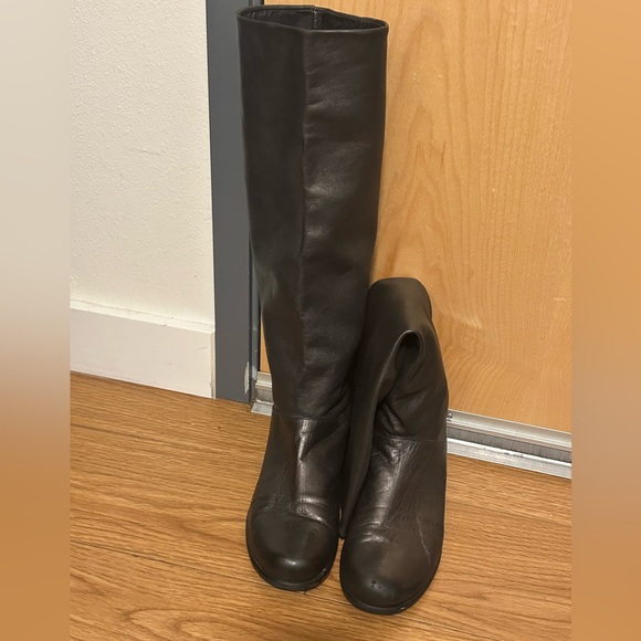 Stuart Weitzman Leather - Picture 4 of 5